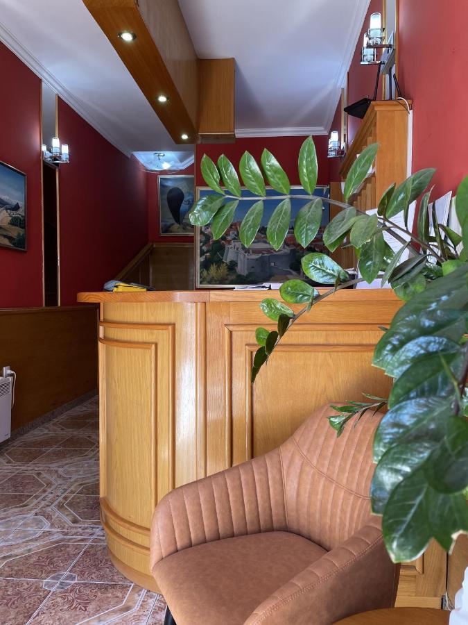 Hotel Azzurro Herceg Novi Bagian luar foto
