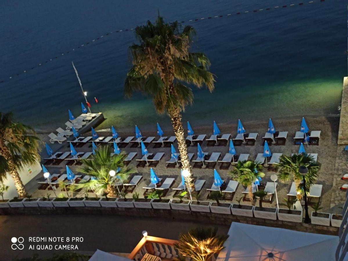 Hotel Azzurro Herceg Novi Bagian luar foto