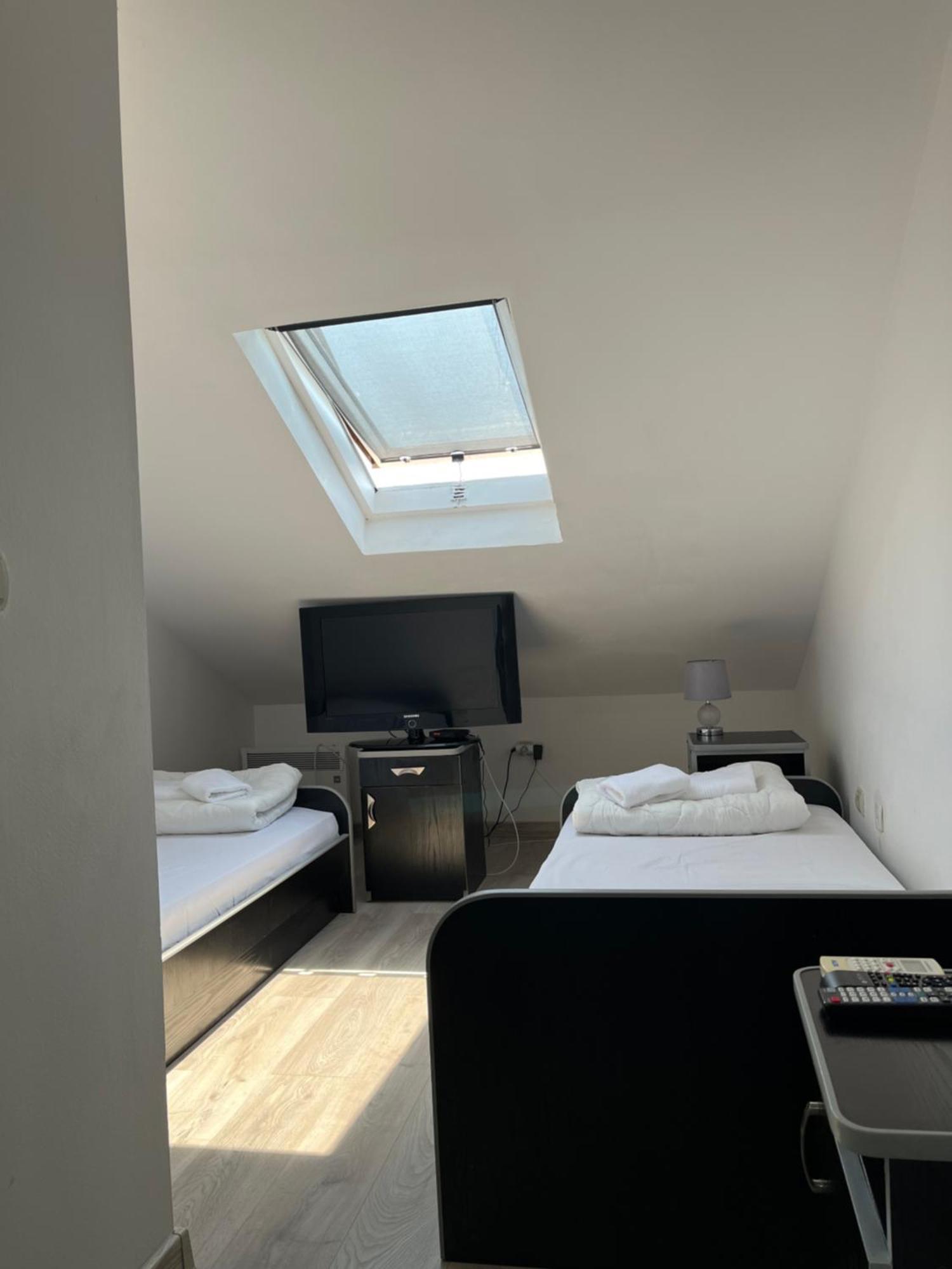 Hotel Azzurro Herceg Novi Bagian luar foto