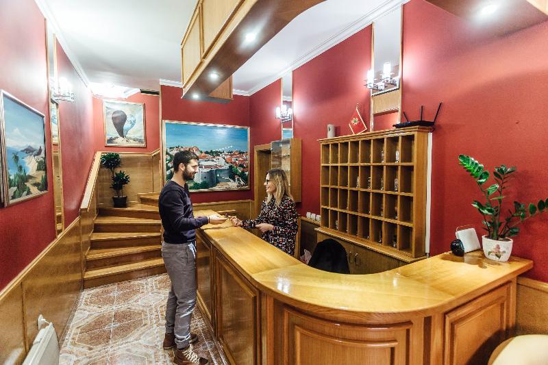 Hotel Azzurro Herceg Novi Bagian luar foto